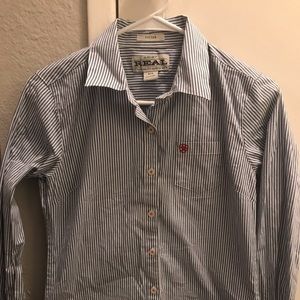 Womens ariat show shirt.
